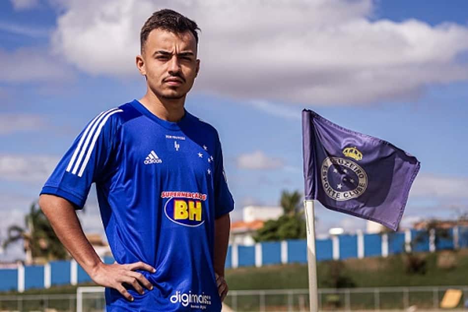 Gui Mendes já estava em BH e confirmou o seu acerto com a Raposa