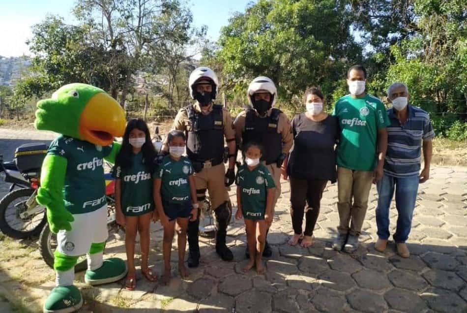 Palmeiras ajuda torcedora mirim após ligação à polícia