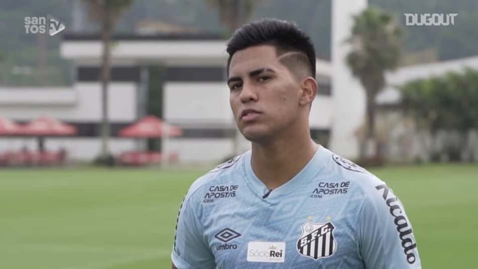 Ivonei cresce de produção com liderança e gols na base do Santos