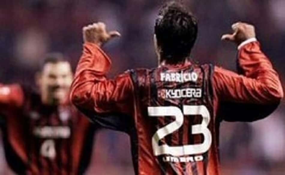 Pênalti perdido na final da Libertadores em 2005 não sai da cabeça de Fabrício