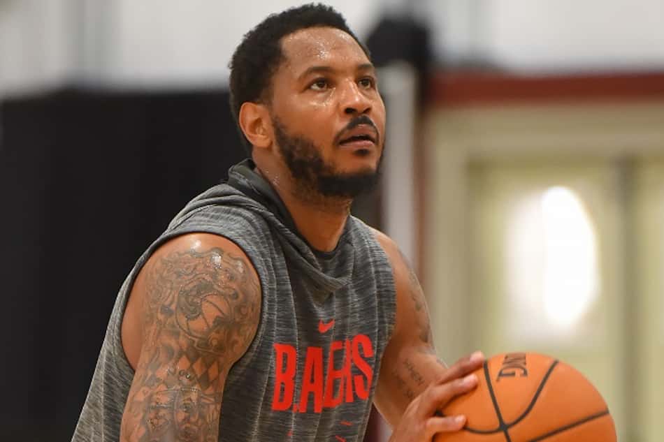 "Elenco do Lakers dá risada dos céticos", revela Carmelo