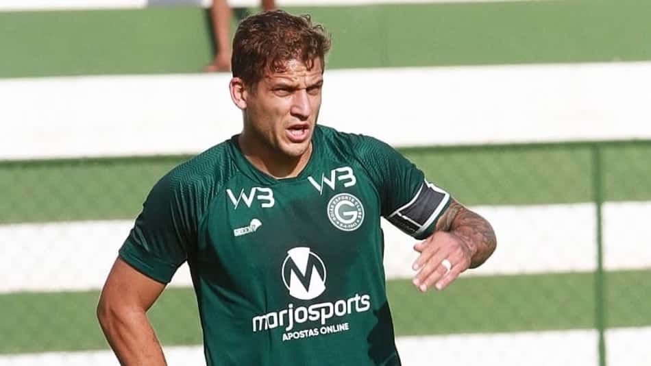 Rafael Moura entra em seleta lista de artilheiros do Goiás