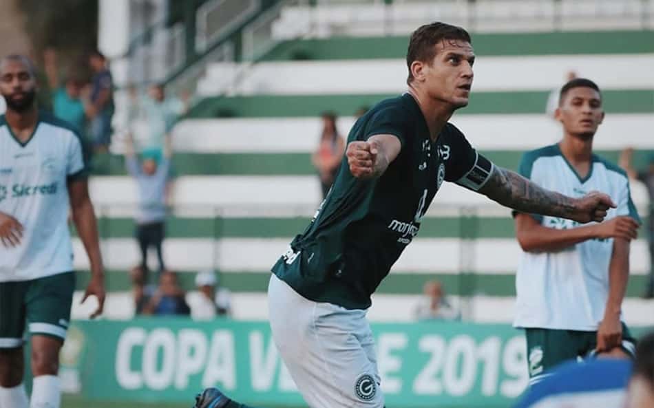 O 9 chegou: Botafogo encaminha a contratação de Rafael Moura