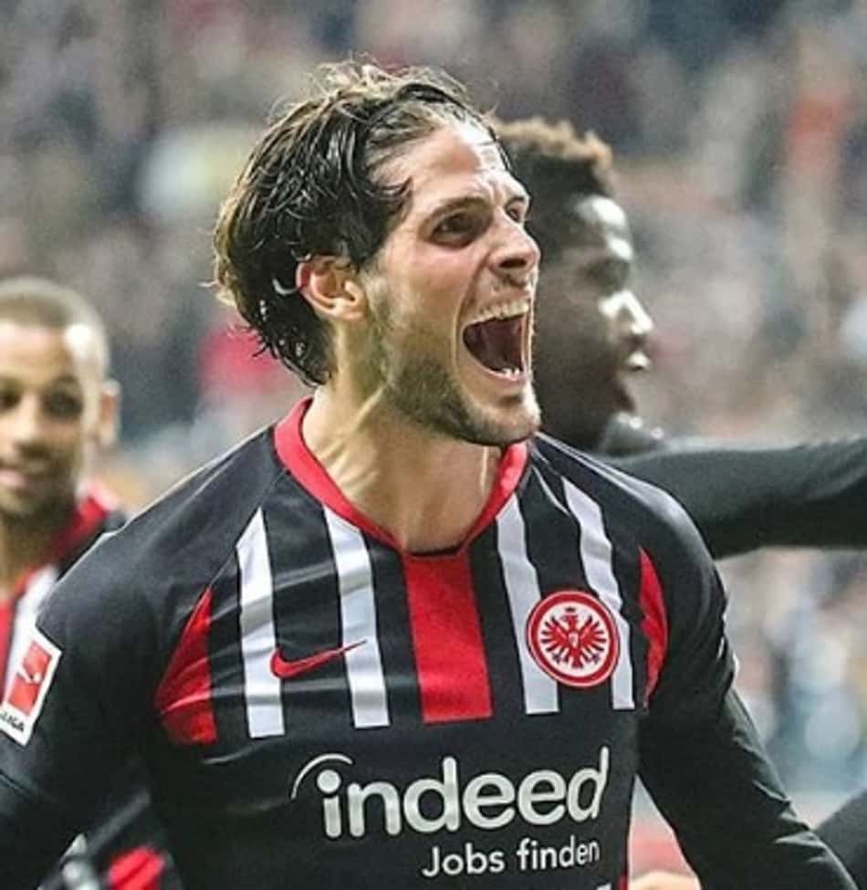 Atacante da Bundesliga se oferece para jogar em time da América do Sul; Confira