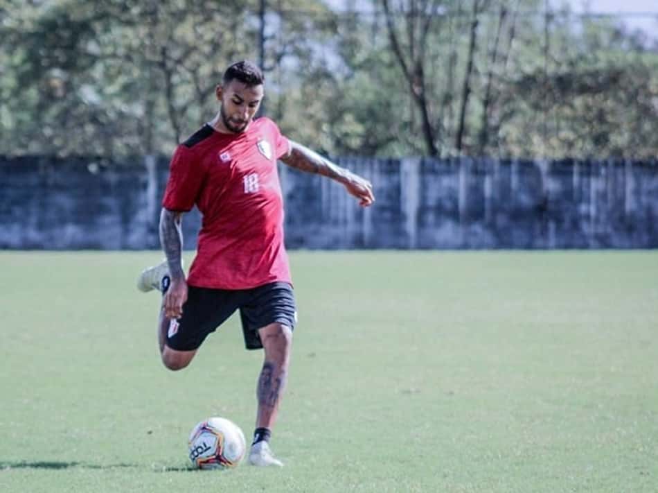 Renan Guedes destaca a confiança no Joinville para partida de volta contra o Brusque