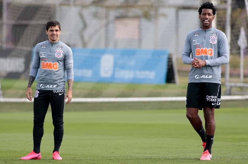 Confira as imagens do último treino do Corinthians antes da semifinal