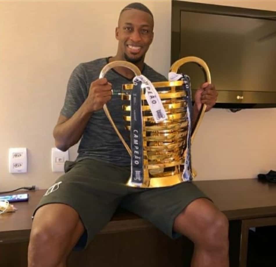 Bicampeão da Copa do Nordeste, William Oliveira celebra título pelo Ceará