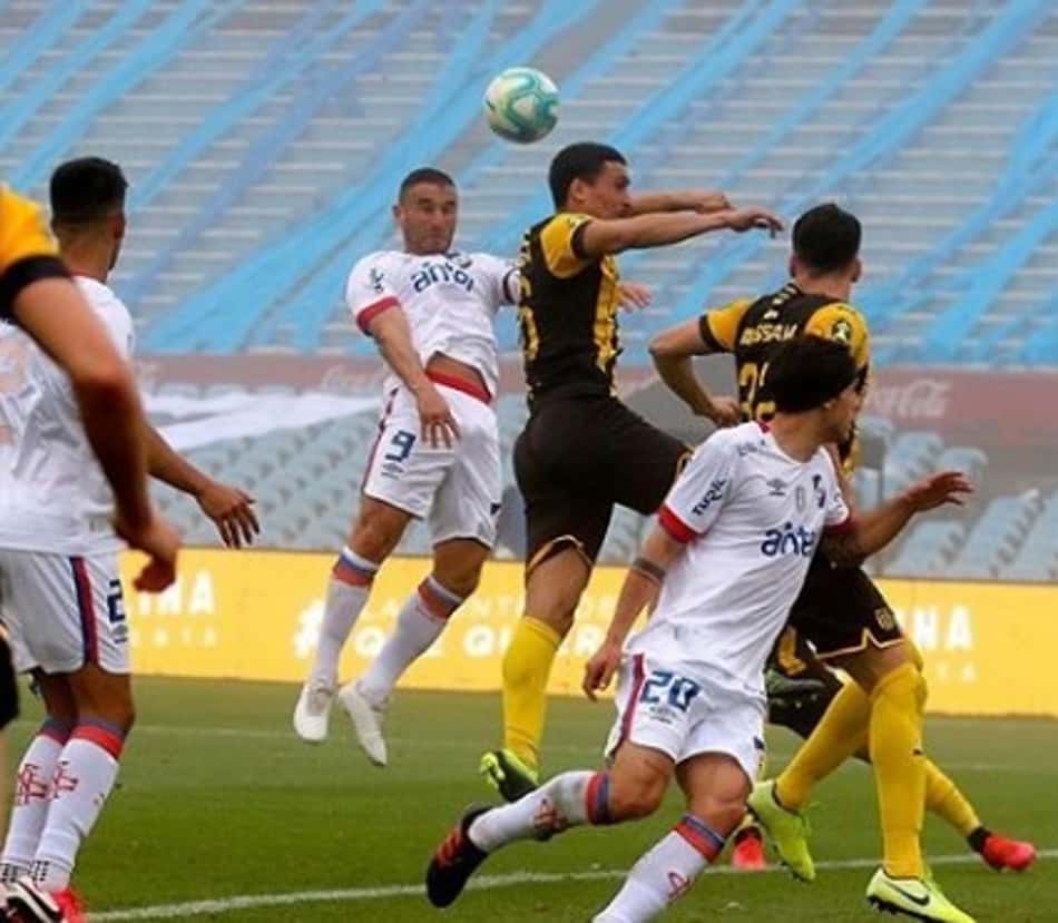 Peñarol e Nacional empatam na retomada do Uruguaio; Confira a rodada