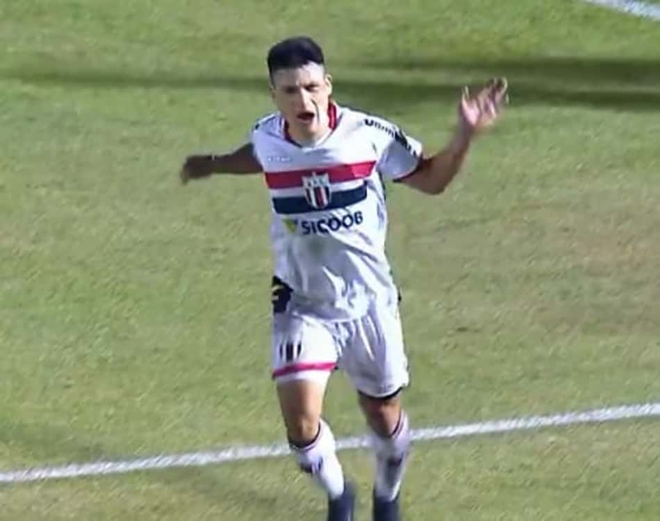 Ronald decide e Botafogo-SP leva a melhor diante do Confiança-SE