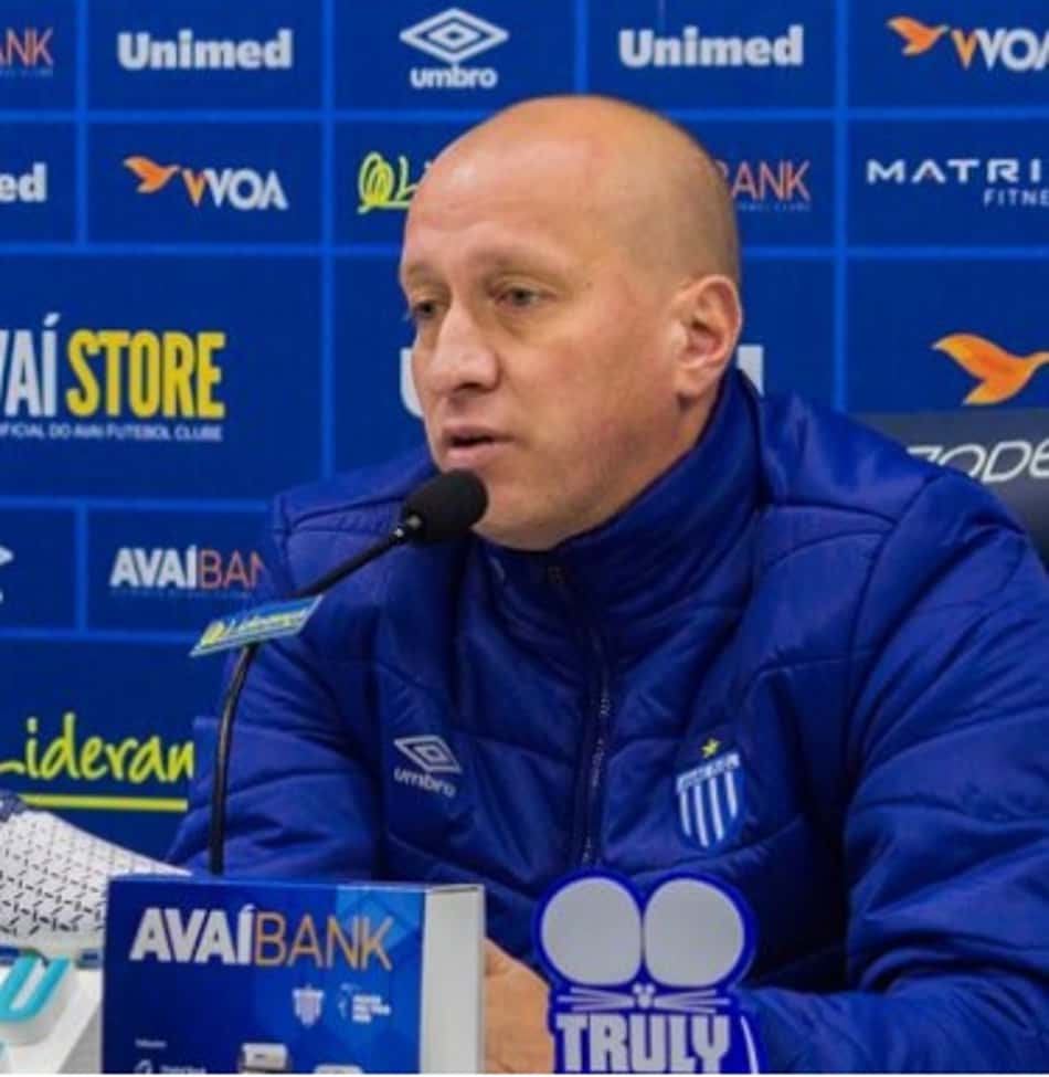 Marquinhos fala sobre a importância do acesso ao Avaí