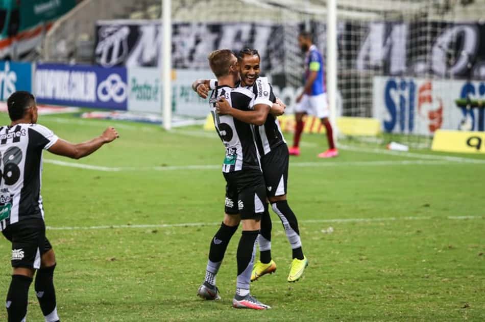 Ceará derrota o Bahia e conquista sua primeira vitória no Brasileirão