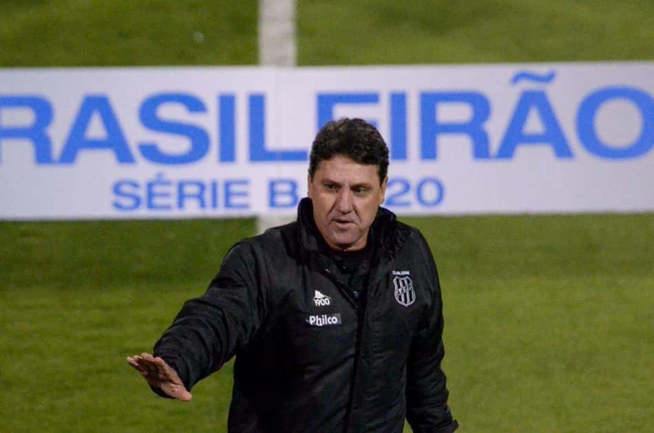 Ponte Preta sobe de produção pós-retomada do futebol