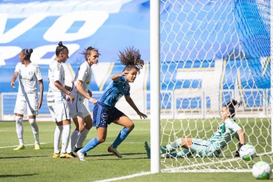 O Cruzeiro saiu na frente, mas sofreu a virada para as meninas do Grêmio