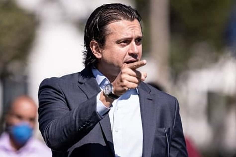 Presidente do Cruzeiro pede desculpas ao torcedor e diz que não irá desistir do clube