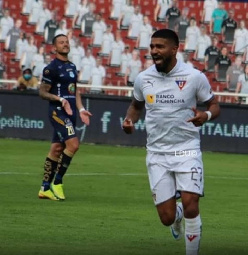 Equatoriano: Ex-Bota garante vitória da LDU e Barcelona de Guayaquil massacra