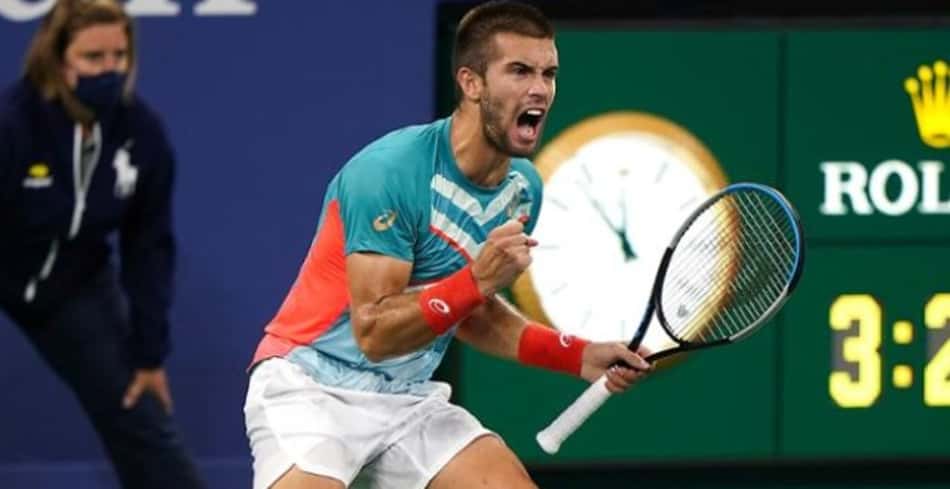 Coric passa por cirurgia no ombro e não tem data de retorno