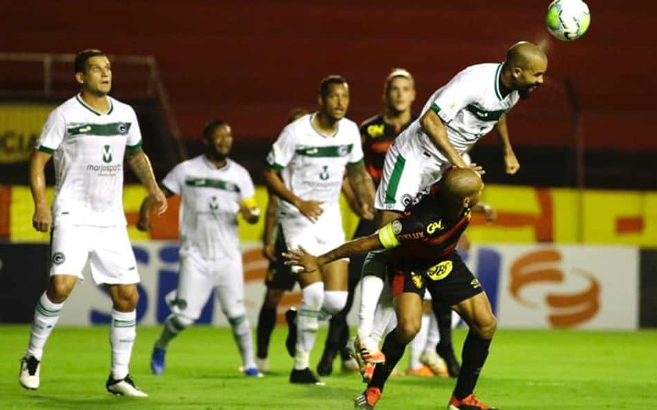 Embalou! Sport vence o Goiás e sobe na classificação