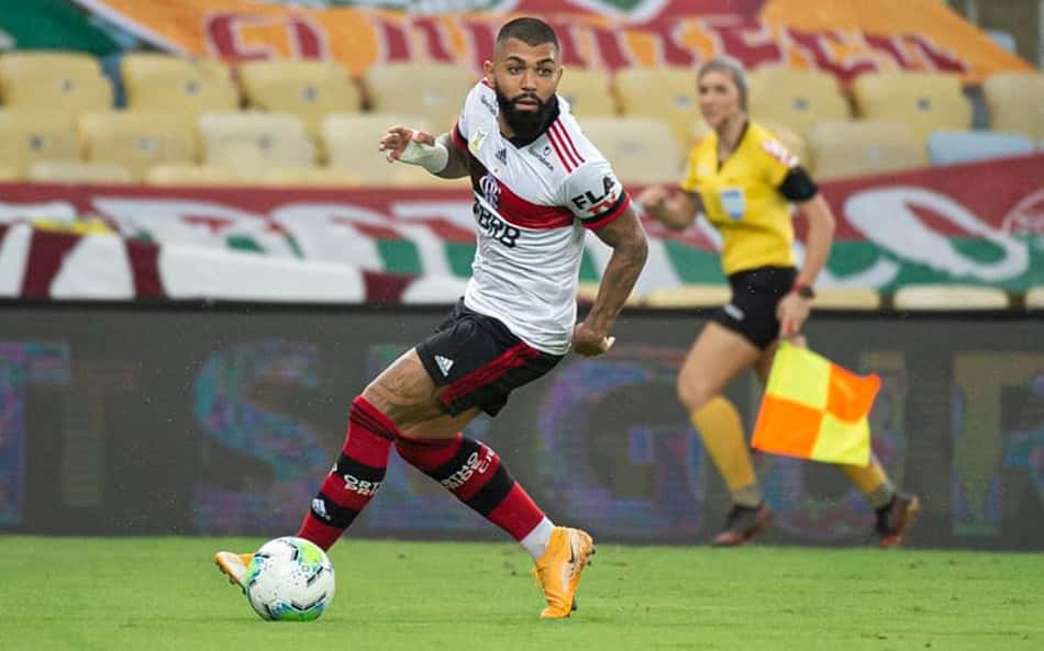 Gabigol sofre lesão e vira dúvida no Flamengo diante do Barcelona (EQU)
