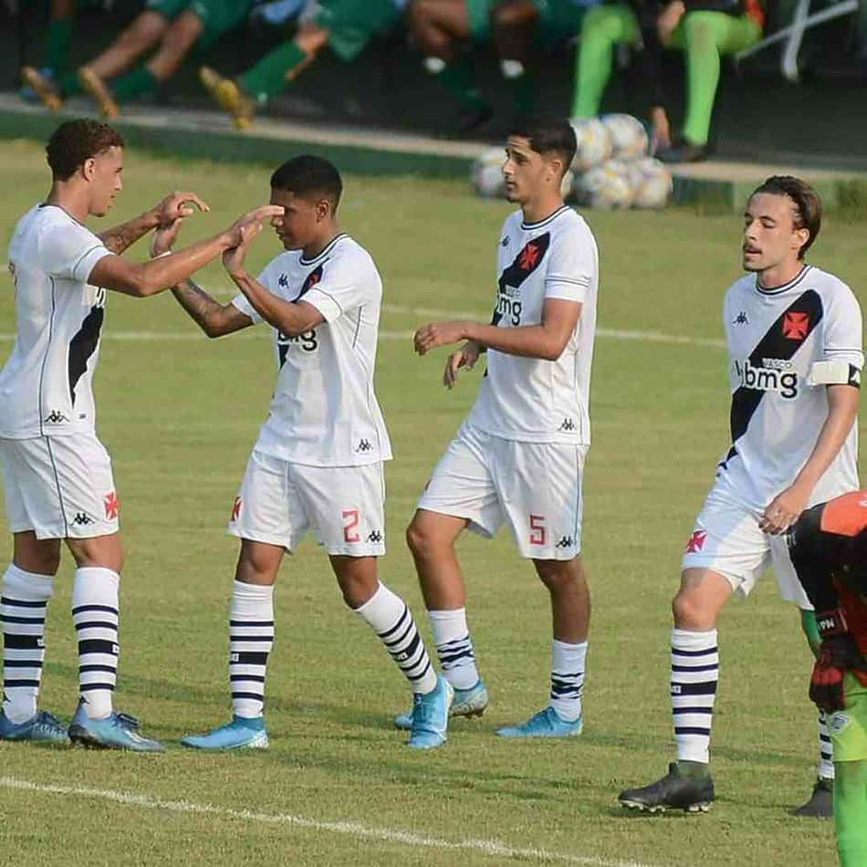 João Pedro é destaque em goleada do Vasco Sub-20 com três assistências