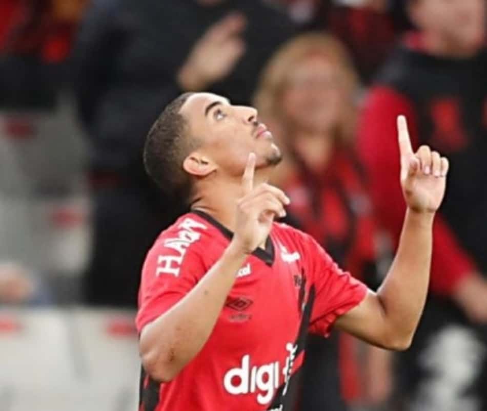 Jovem meio-campista do Athletico Paranaense surge como mais uma joia da base