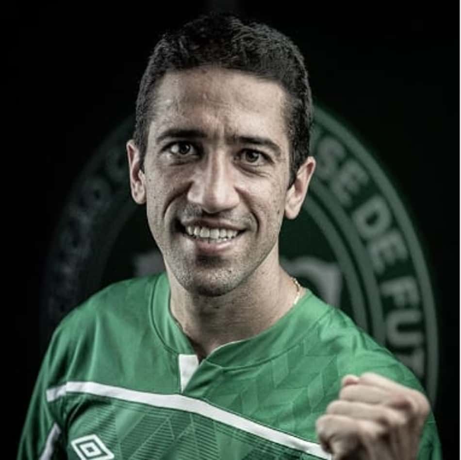 Chapecoense anuncia a contratação do meia Evandro