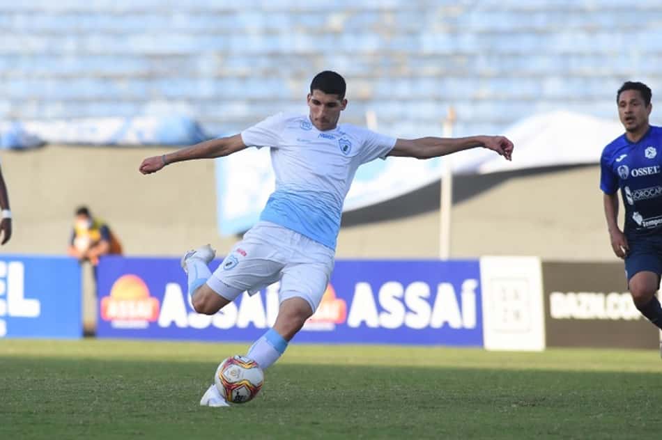 Matheus Bianqui exalta semana livre de treinos e busca pela titularidade no Londrina