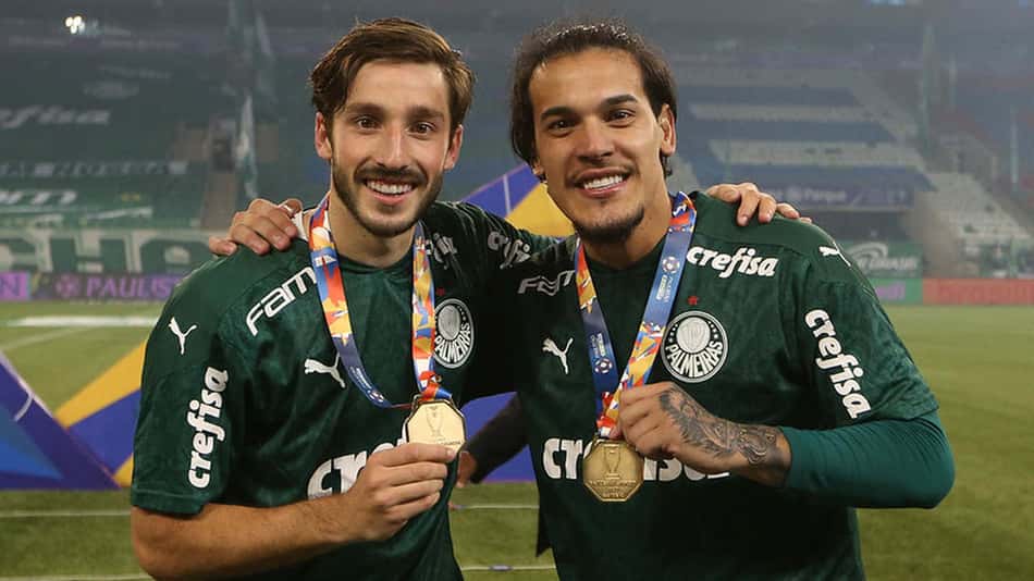 Após eliminações da Copa América, Viña e Gómez retornam ao Palmeiras