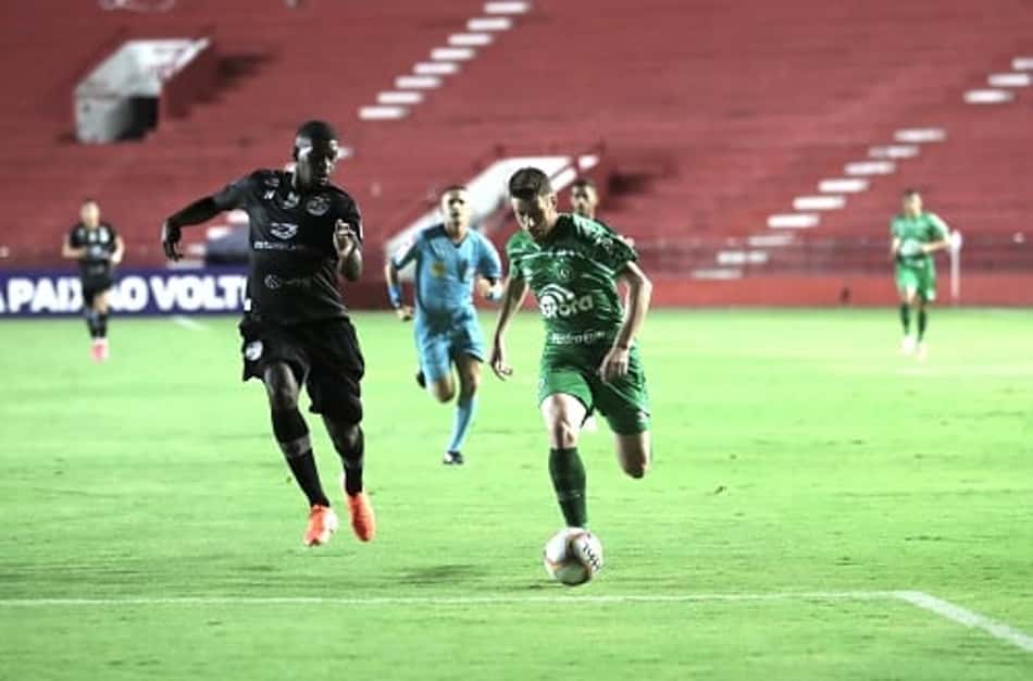 Em jogo muito disputado, Náutico e Chapecoense ficam no empate