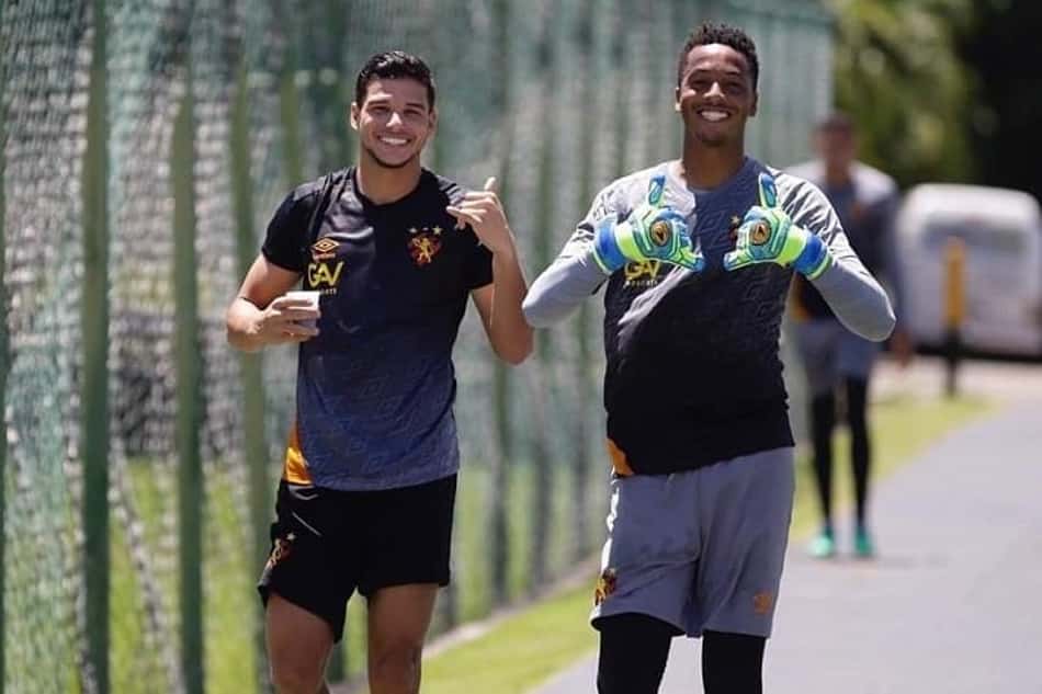 Goleiro foca em boa sequência do Sport em 2020 e quer triunfo sobre o Corinthians na Série A