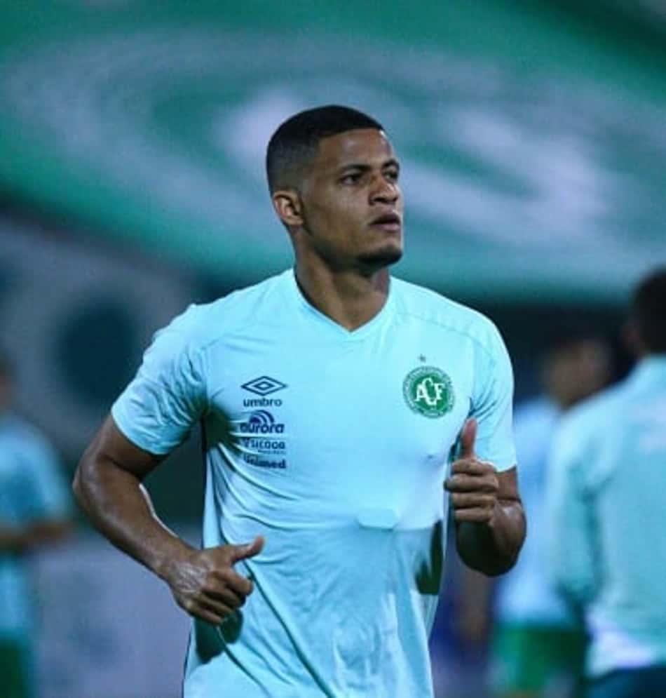 Chape vive clima de decisão para encarar o América-MG