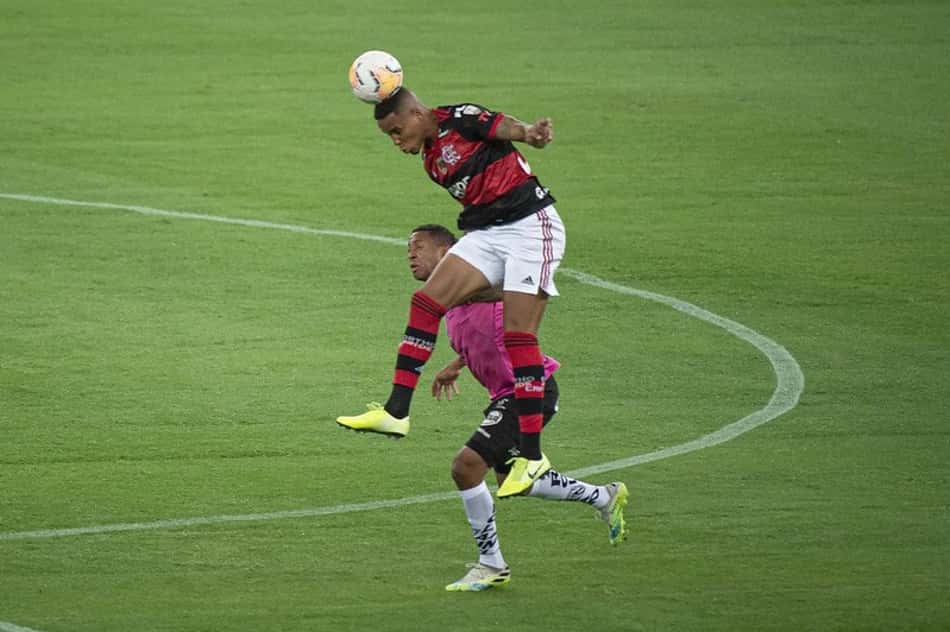 Eliminado pelo Del Valle no Sub-20 há sete meses, trio do Flamengo deixa boa impressão e dá a volta por cima