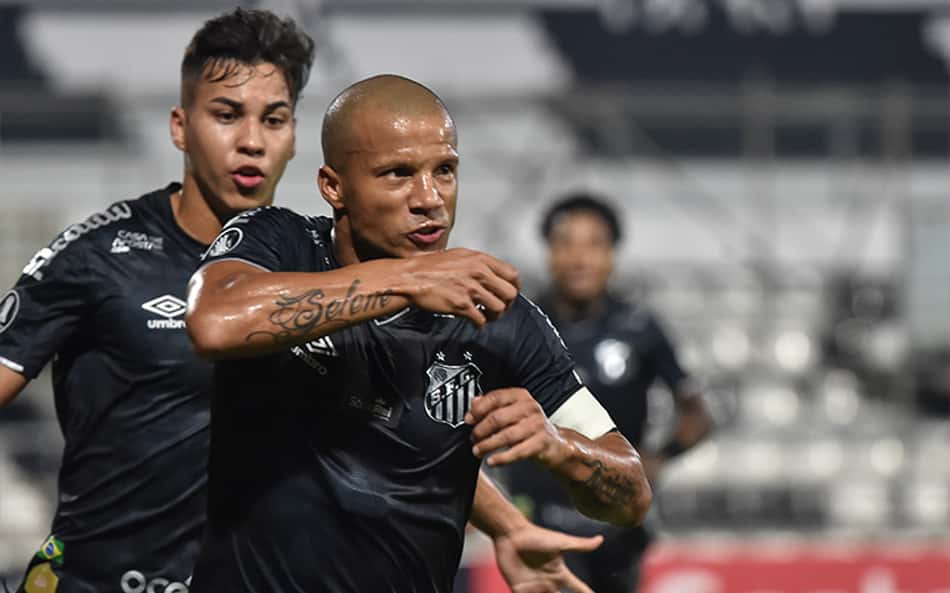 Santos vence Olimpia fora de casa e está classificado na Libertadores