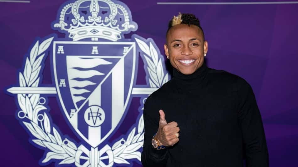 Ex-Vasco da Gama, atacante Paulo Vitor renova com Valladolid até 2025