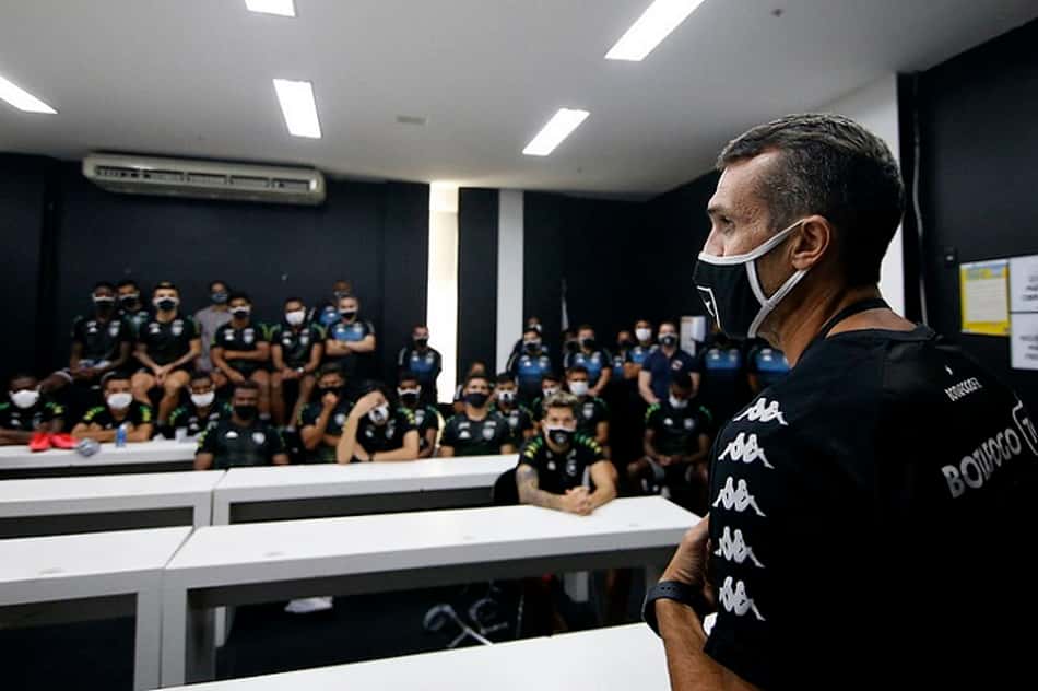 Lazaroni traça objetivo no Botafogo: 'Resultados a curto prazo'