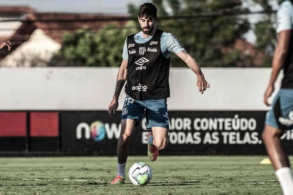 Luan Peres elogia reforços e acredita na volta por cima do Santos