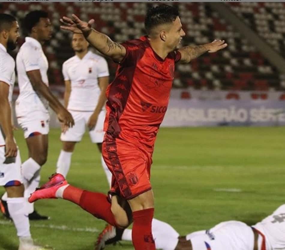 Com gol no início, Botafogo-SP derrota o Paraná e deixa o Z-4
