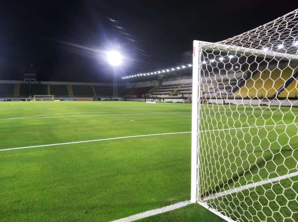 Em Bragança Paulista, Bragantino e Goiás fazem jogo de vice-lanterna e lanterna do Brasileirão
