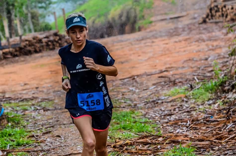 Mirlene Picin vence etapa da Copa Paulista de Corridas de Montanha em São José dos Campos. (Ney Evangelista/Divulgação)