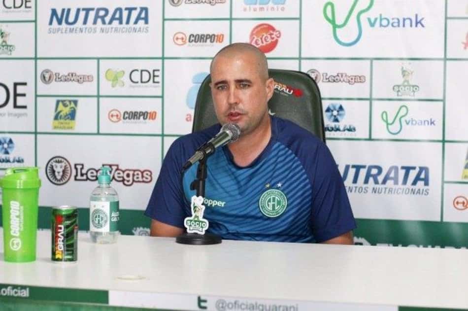 Derrota para a Ponte Preta encerra passagem de Ricardo Catalá pelo Guarani
