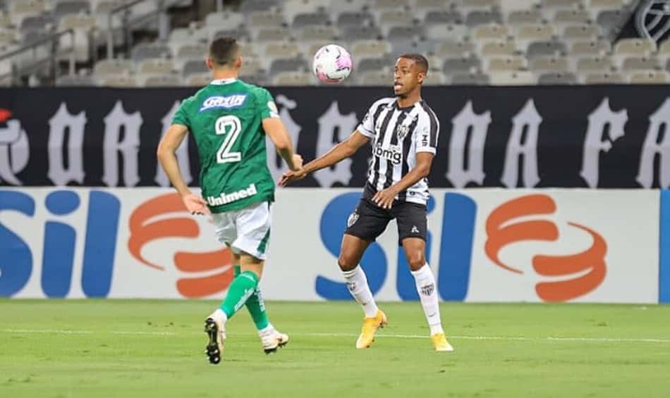 Sem sustos, Galo vence o Goiás no Mineirão e mantém 'distância' de Fla e Inter na liderança do Brasileiro