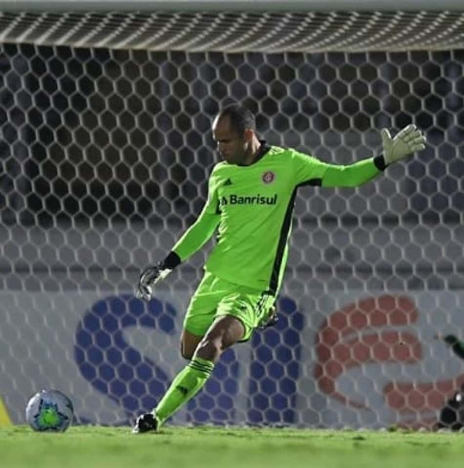 Palmeiras deve contratar quinto goleiro com mais de 30 anos desde 2012