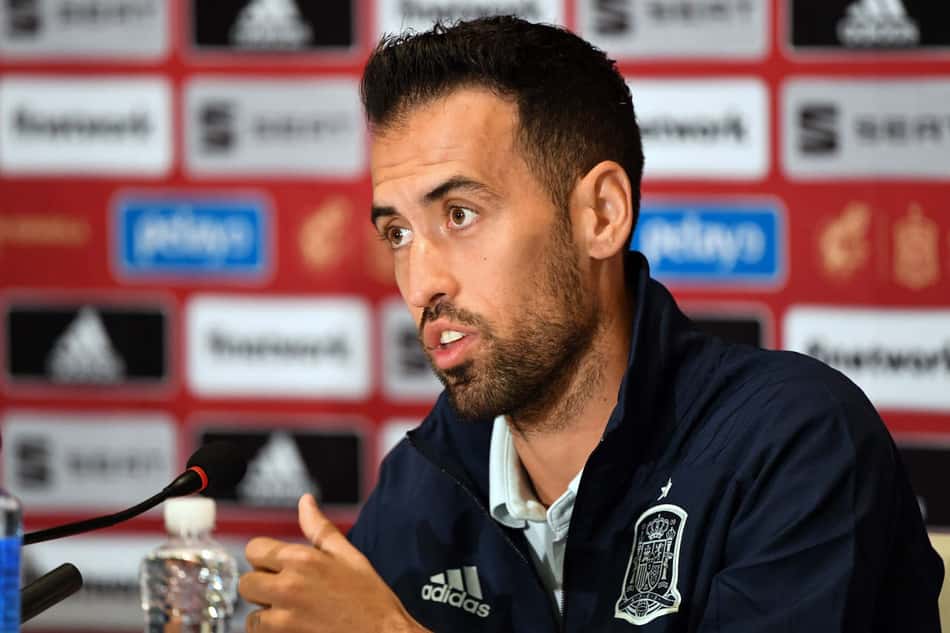 Busquets fala sobre aposentadoria e elogia Real Madrid: 'Se venceram é por que mereceram'