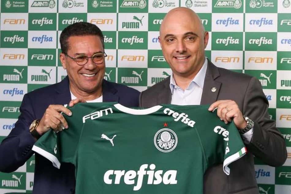 Roberto Carlos lamenta demissão de Luxemburgo do Palmeiras: 'Sacanearam ele'