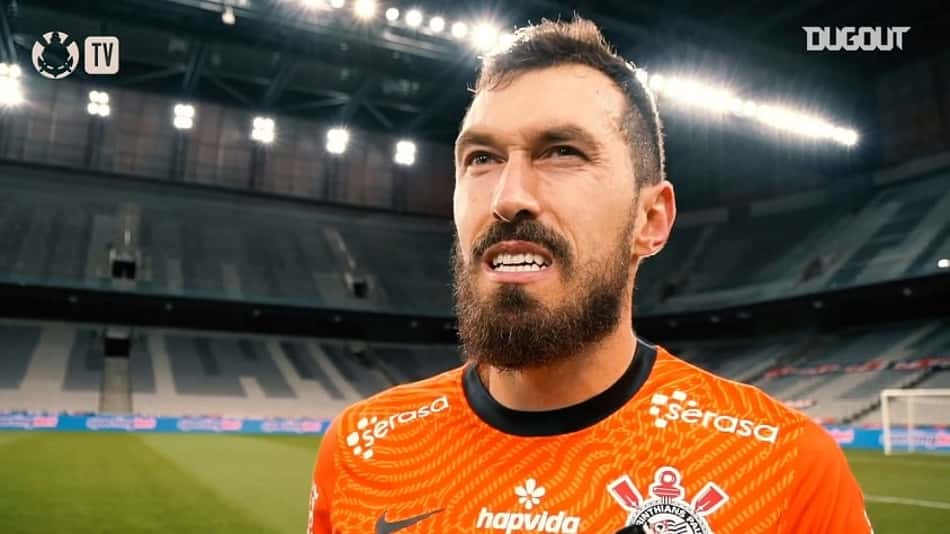 Após brilhar pelo Corinthians, Walter se emociona ao lembrar de lesão na Arena da Baixada em 2017
