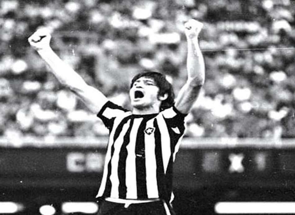 Ídolo do Botafogo, argentino Rodolfo Fischer morre aos 76 anos