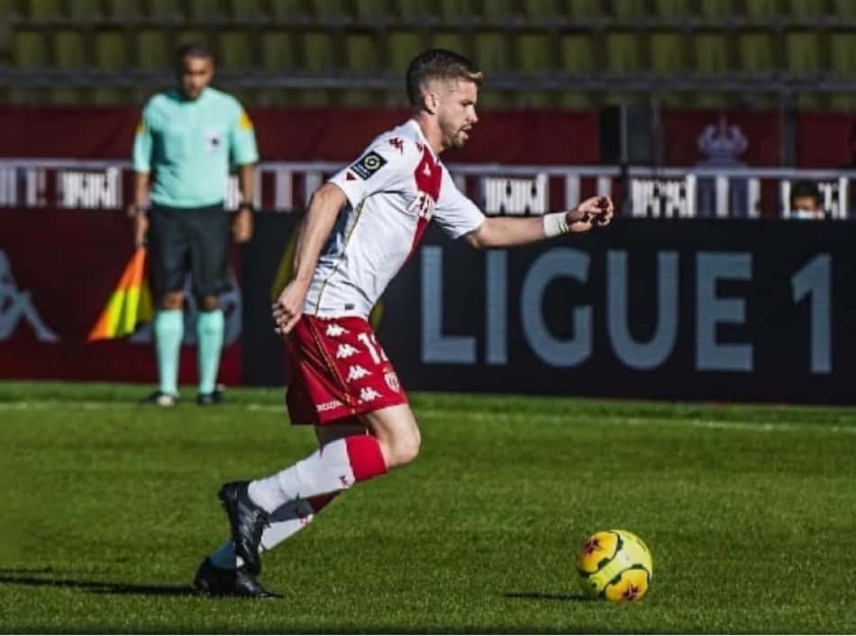 Ex-Fluminense celebra vitória do Monaco no clássico com o PSG