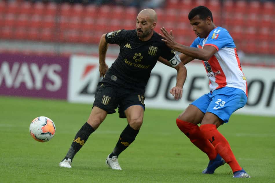 Racing e Estudiantes de Mérida fazem seu último jogo no Grupo F