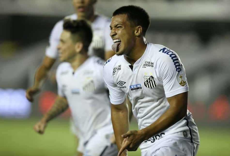 De virada, Santos vence e fecha fase de grupos da Libertadores invicto