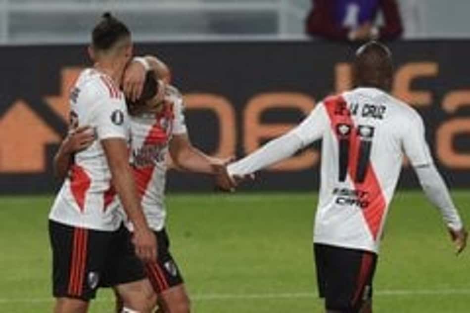 River Plate vence LDU e se classifica em primeiro no grupo D