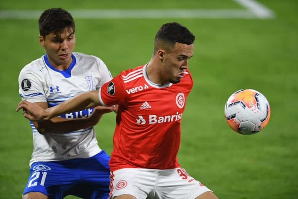 Inter perde no Chile para a Católica, mas segue adiante na Libertadores